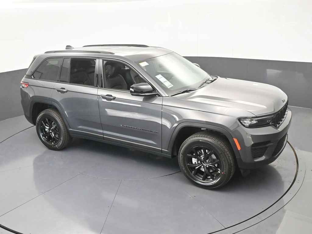 New 2025 Jeep Grand Cherokee Altitude AWD/4WD image 45