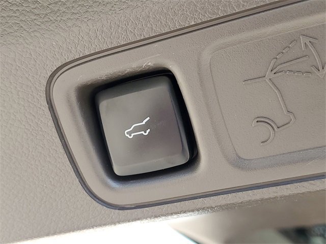 Used 2024 Lincoln Navigator Premiere image 10