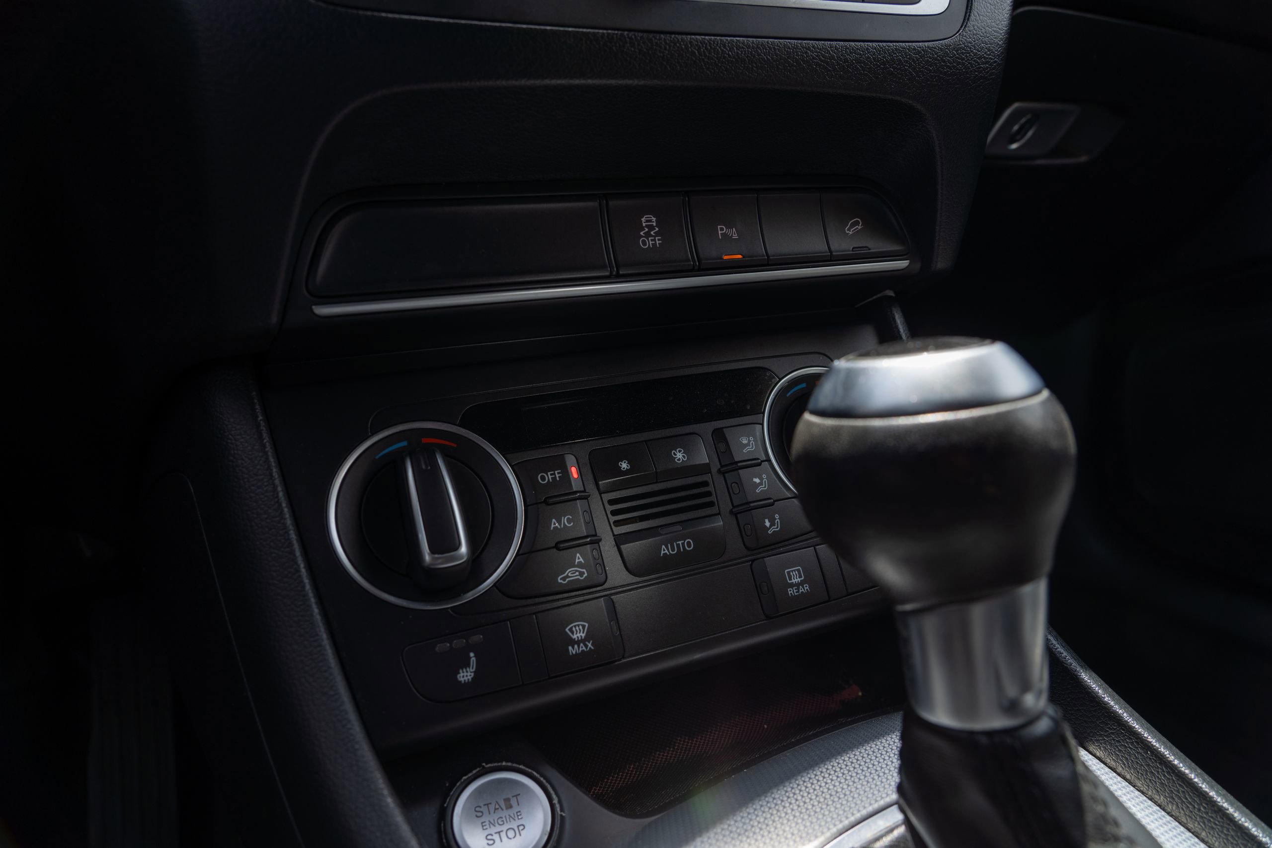 Used 2017 Audi Q3 2.0T Premium Plus w/ Premium Plus Package FWD image 17