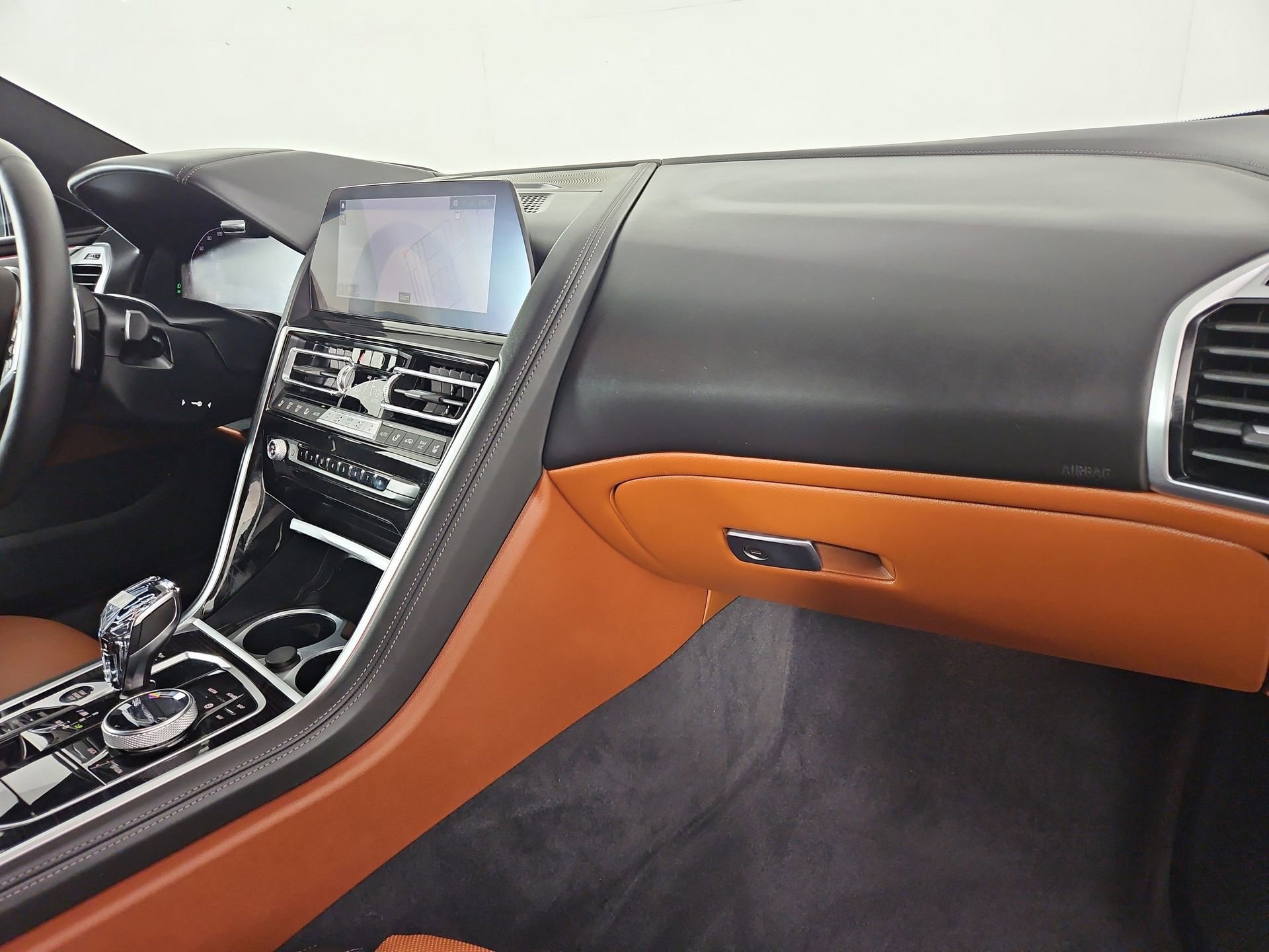 Used 2020 BMW M850i xDrive Coupe w/ M Carbon Exterior Package image 36