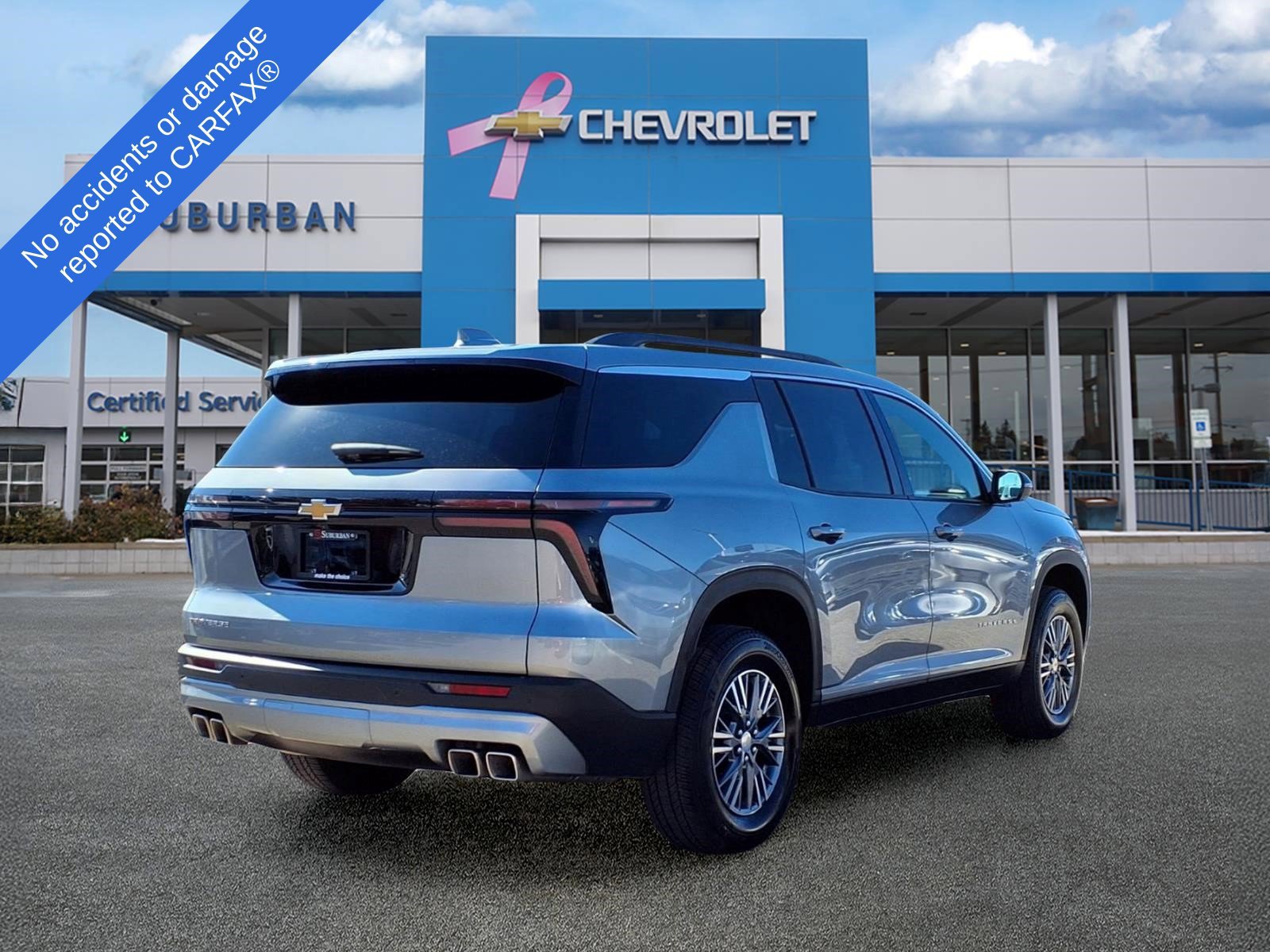 Used 2026 Chevrolet Traverse LT FWD image 4