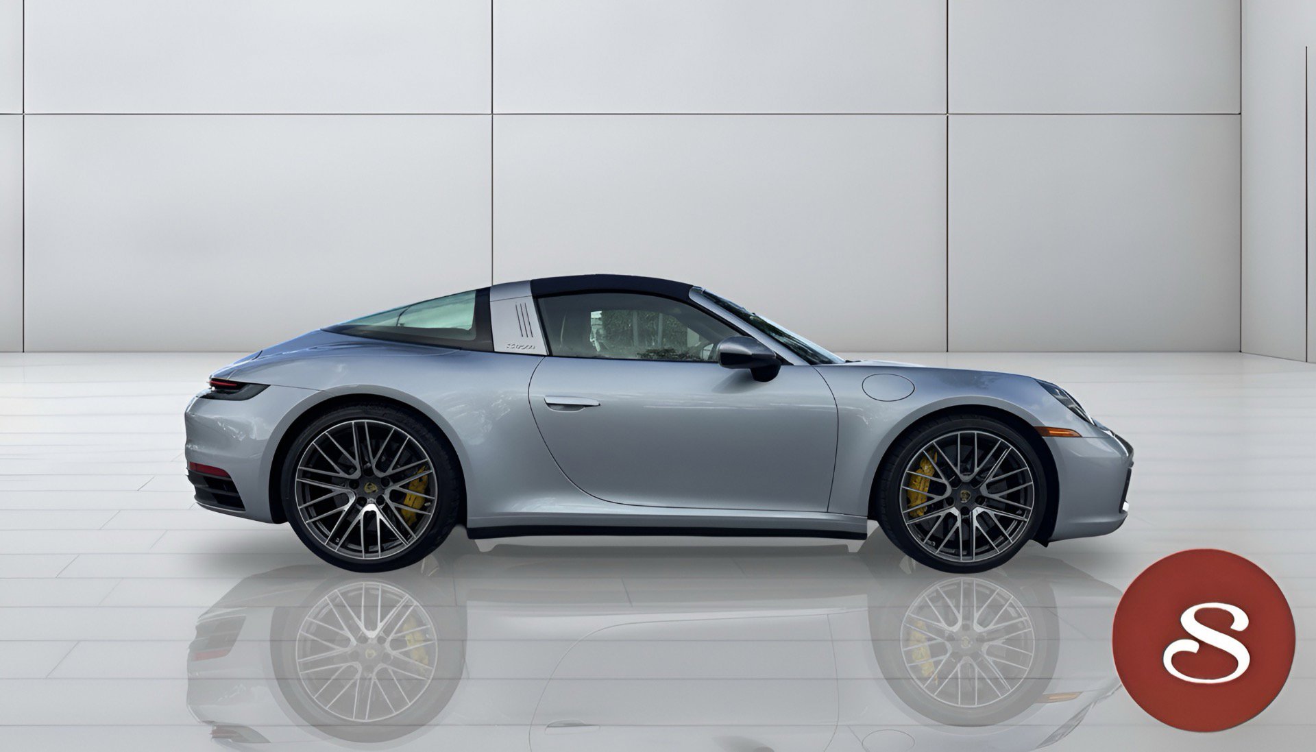 Used 2021 Porsche 911 Targa 4S w/ Sport Package image 9