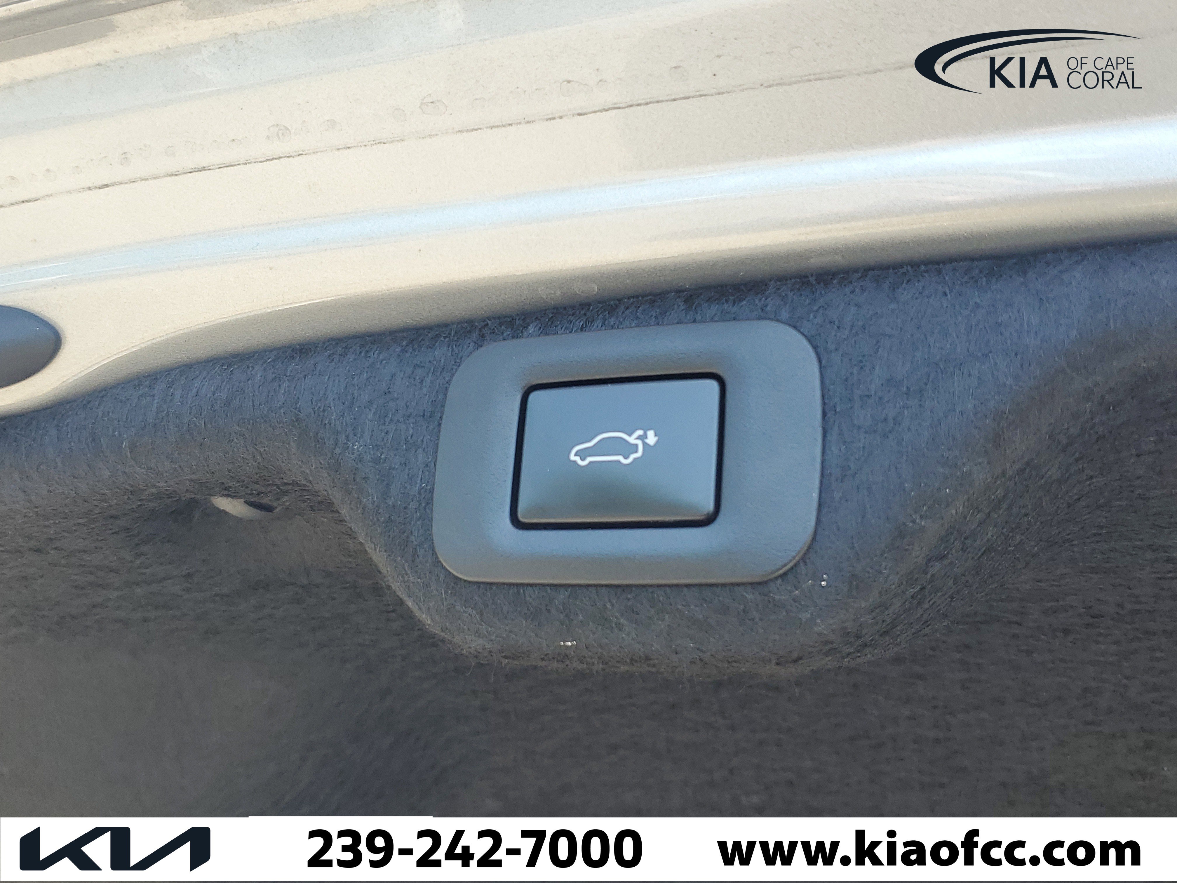 Used 2023 Lexus ES 350 F Sport w/ Accessory Package (Z2) FWD image 10