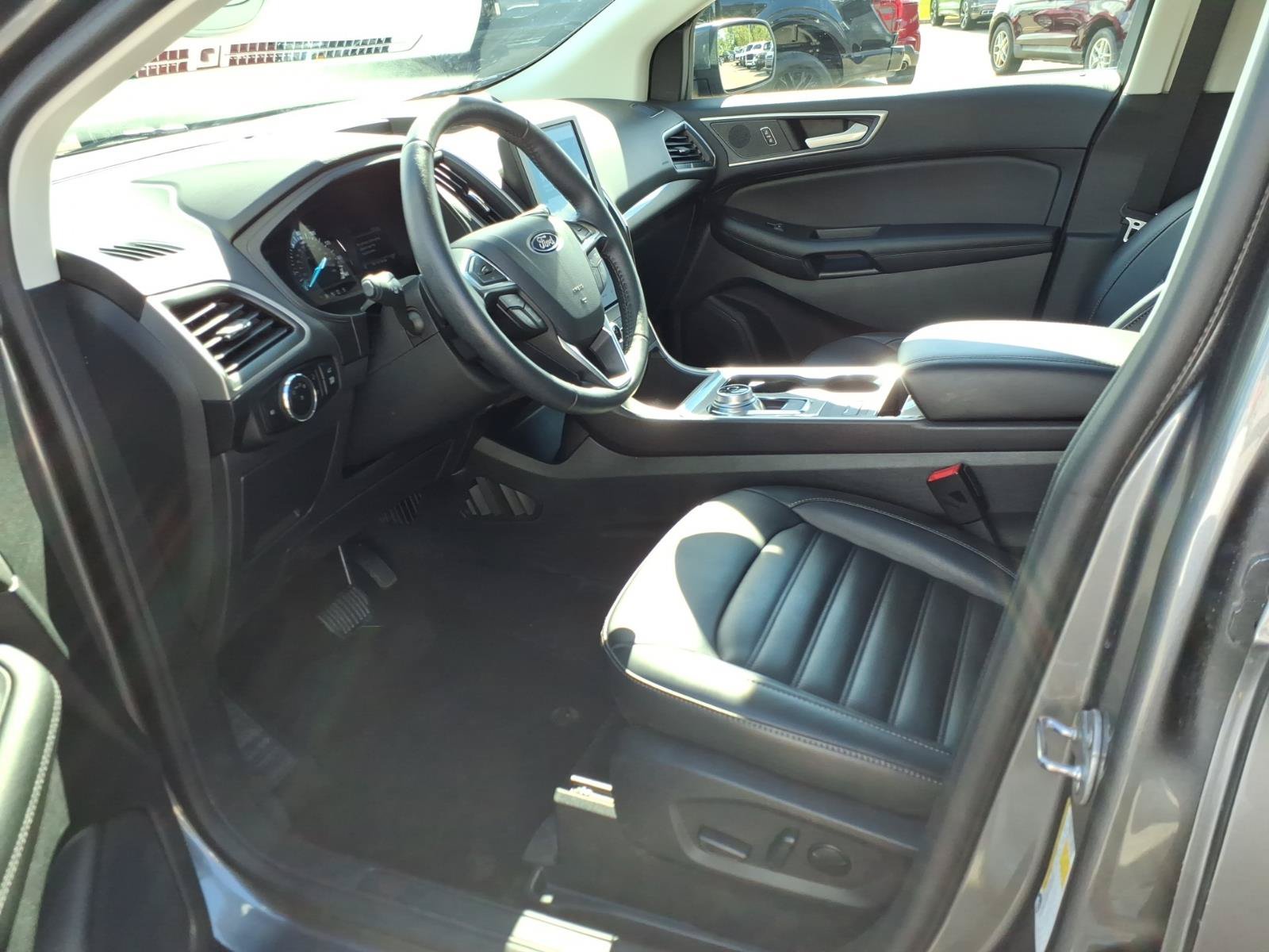 Used 2024 Ford Edge SEL w/ Convenience Package AWD/4WD image 11
