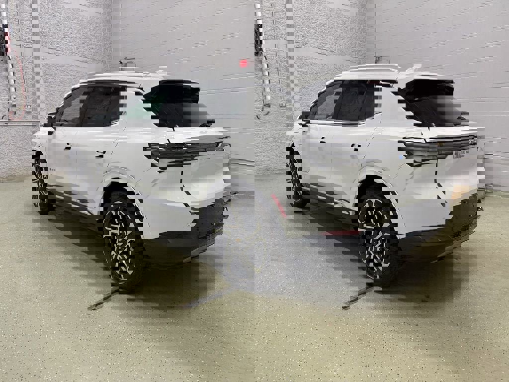 New 2026 Chevrolet Equinox EV LT w/ Convenience Package II image 5