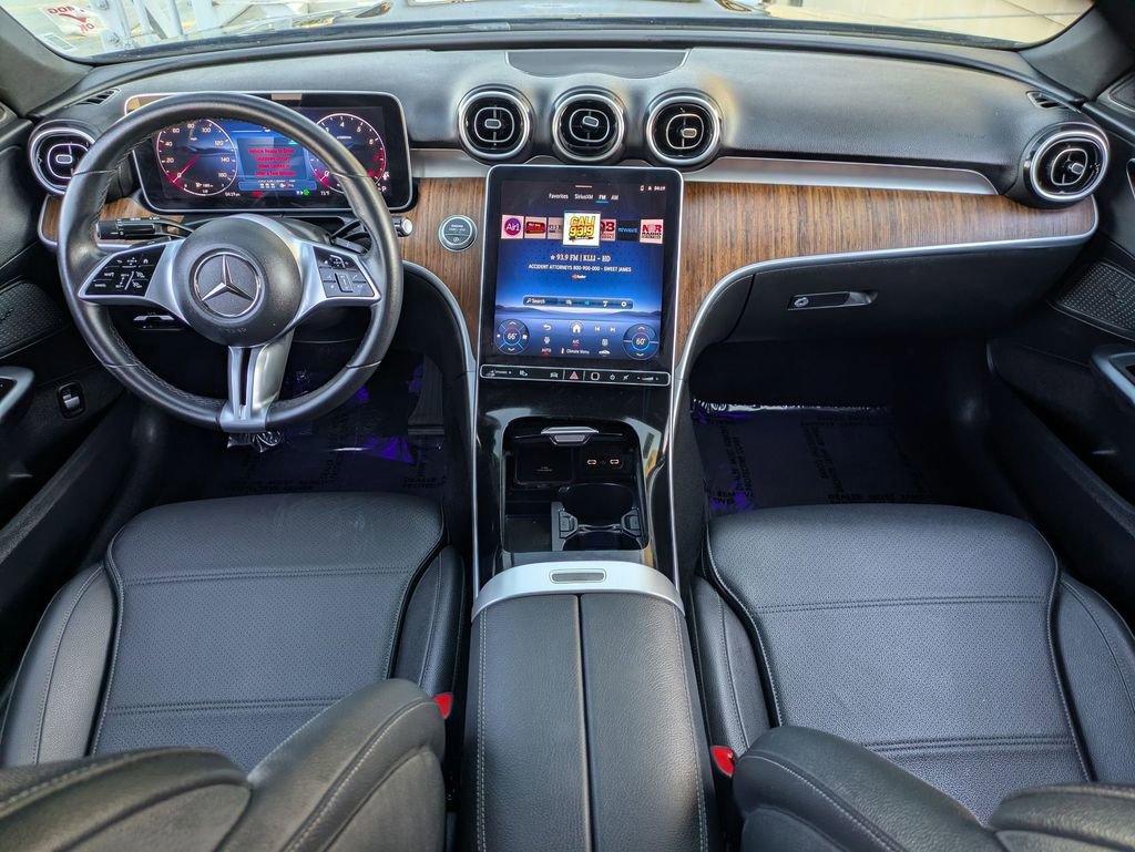 Used 2025 Mercedes-Benz C 300 4MATIC Sedan image 25