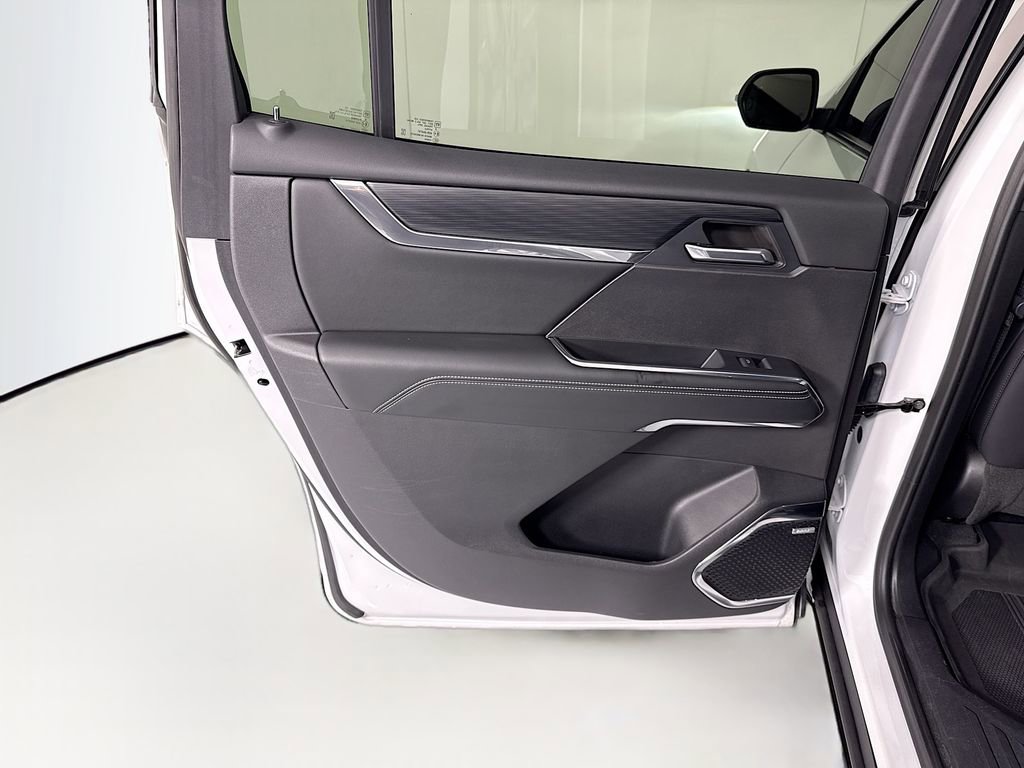 Used 2024 GMC Acadia Elevation w/ Luxury Package image 26