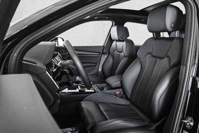 Certified 2025 Audi Q5 e Premium Plus w/ Premium Plus Package image 17