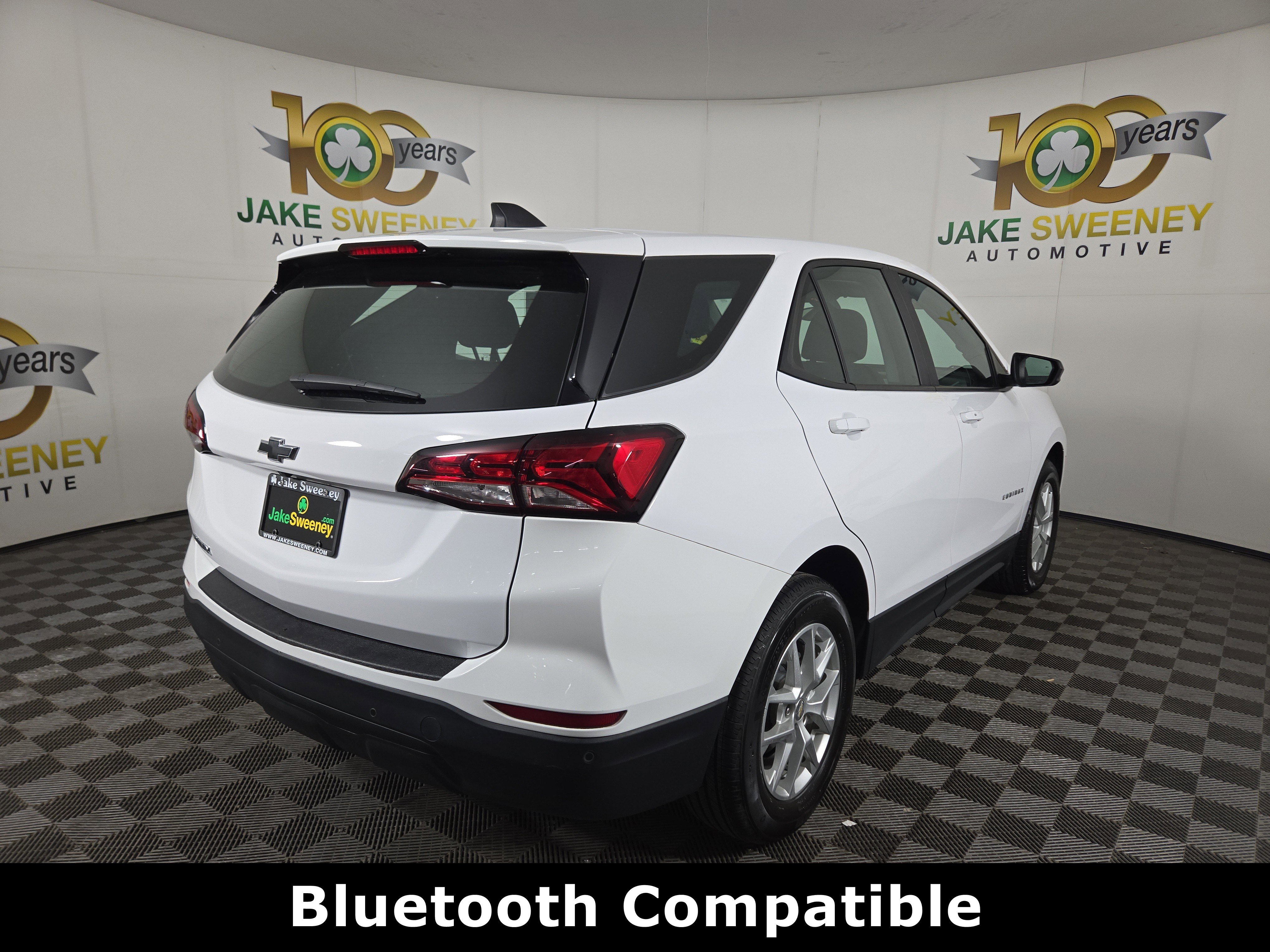 Used 2023 Chevrolet Equinox LS w/ Driver Confidence II Package image 9