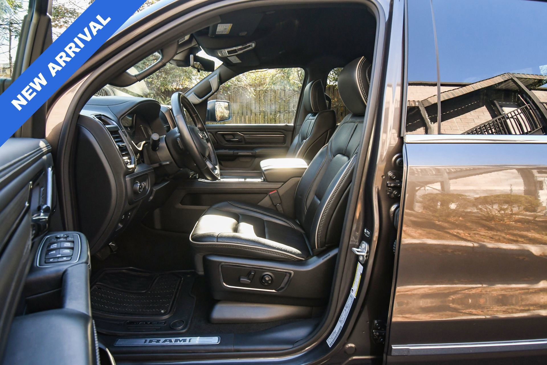 Used 2023 RAM 1500 Limited image 18