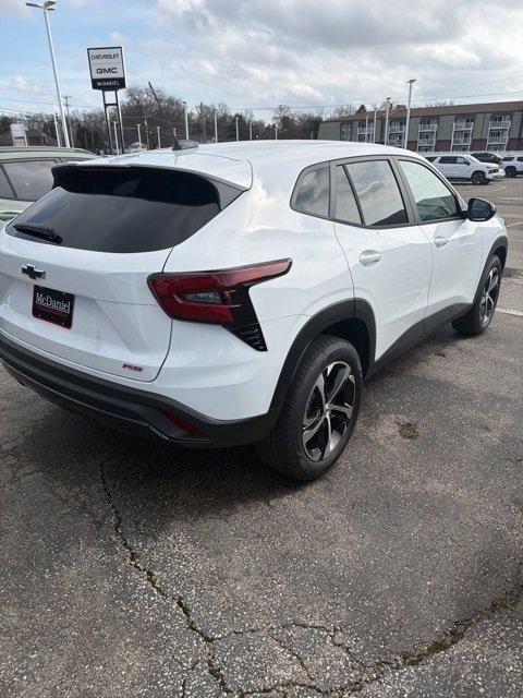 New 2026 Chevrolet Trax RS image 4