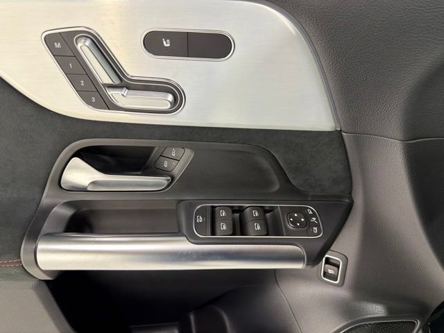 Used 2024 Mercedes-Benz GLA 35 AMG 4MATIC image 29