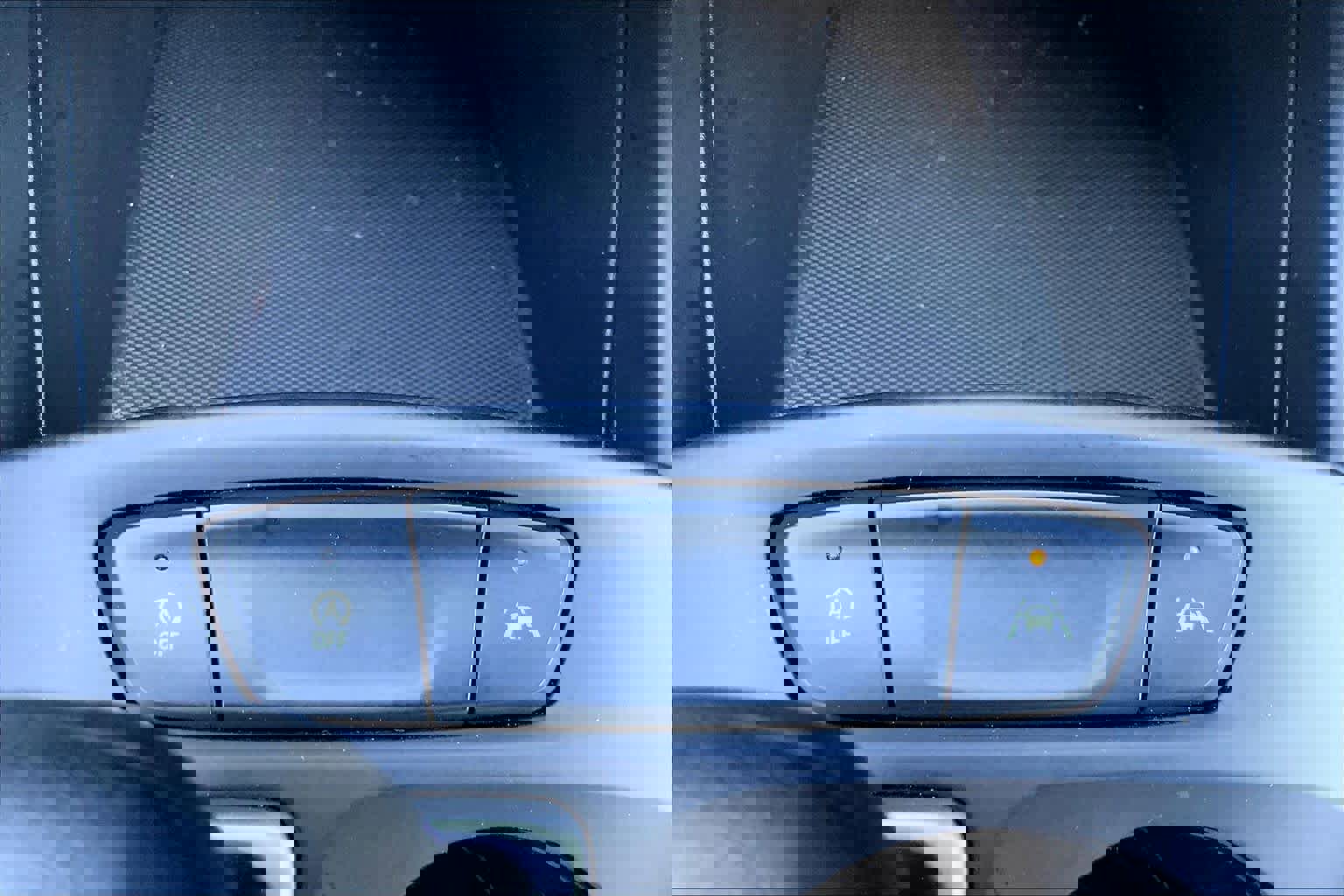 Used 2025 Chevrolet Trax LS image 35