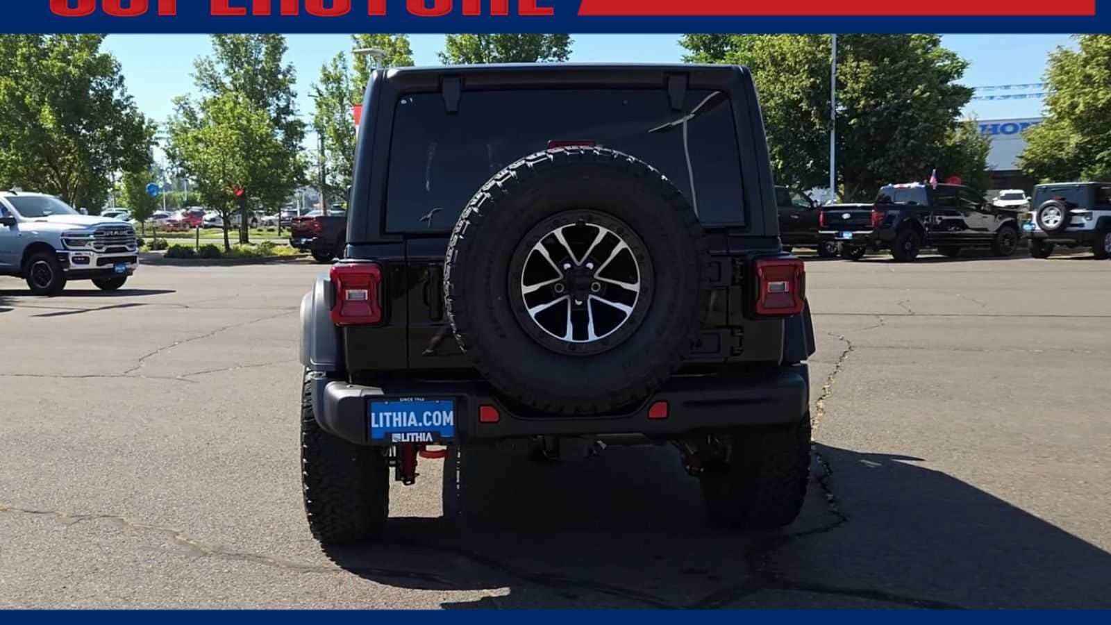 New 2026 Jeep Wrangler Unlimited Rubicon w/ Xtreme 35 Tire Package AWD/4WD image 7