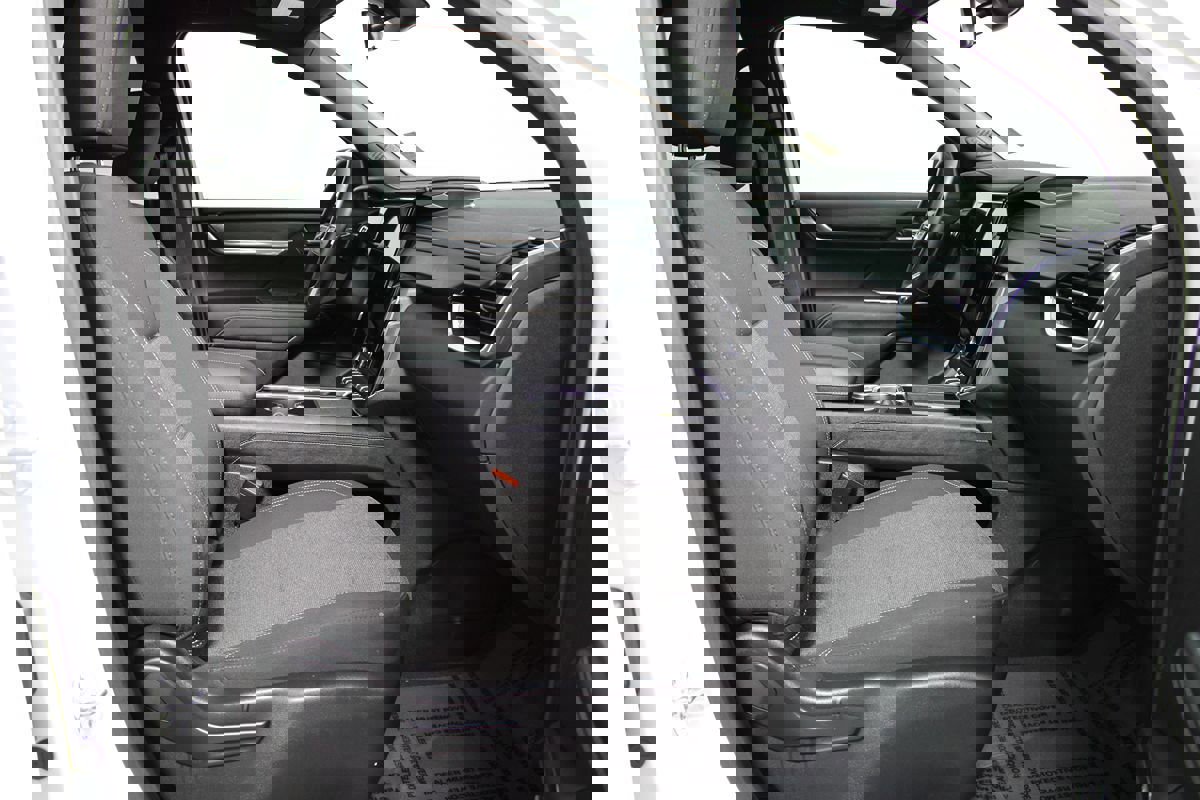 Used 2025 GMC Acadia Elevation image 13