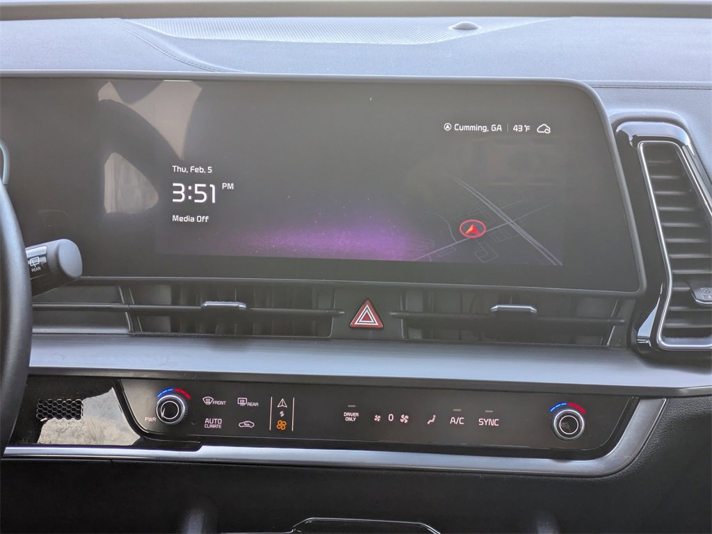 Used 2025 Kia Sportage EX image 17