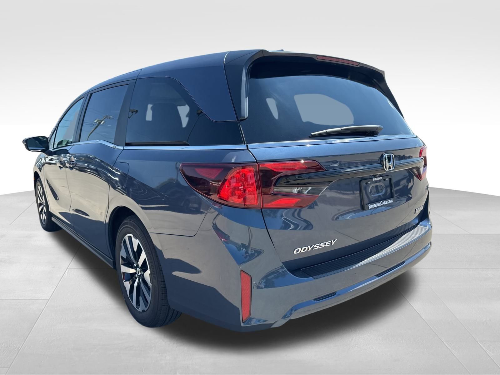 Used 2026 Honda Odyssey EX-L image 13