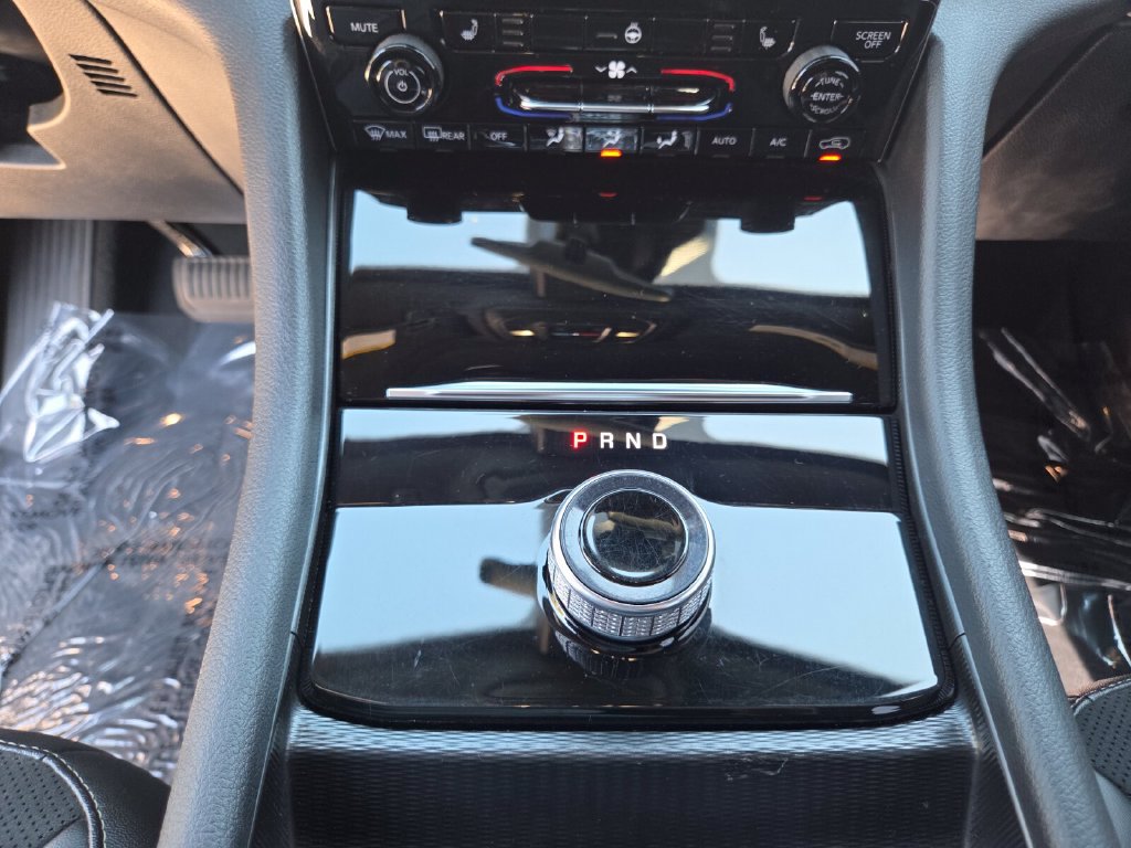 Certified 2024 Jeep Grand Cherokee L Altitude AWD/4WD image 33