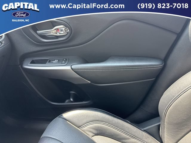Used 2022 Jeep Cherokee Limited AWD/4WD image 29