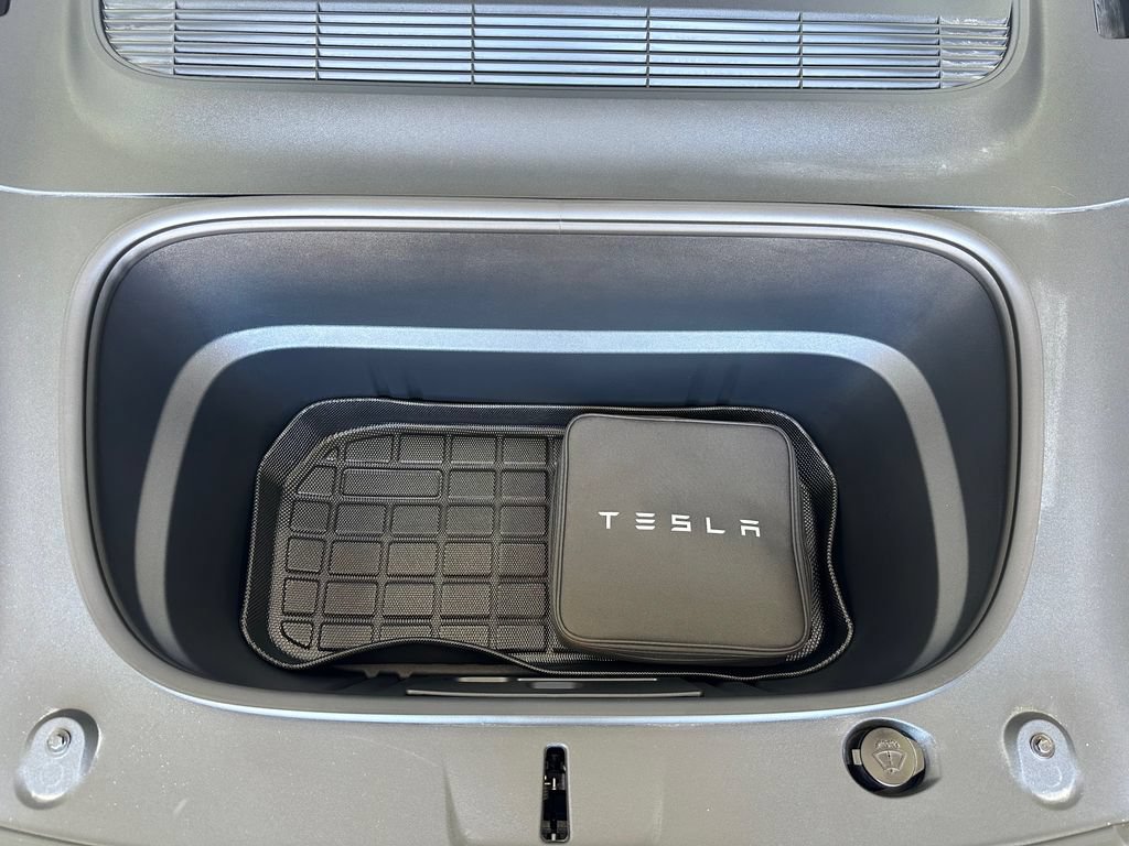 Used 2026 Tesla Model Y Long Range AWD/4WD image 39