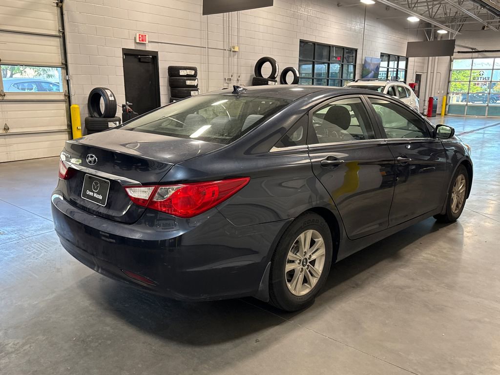 Used 2012 Hyundai Sonata GLS w/ Popular Equipment Pkg FWD image 4