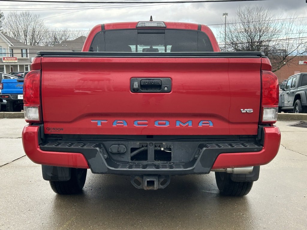 Used 2017 Toyota Tacoma SR5 image 7