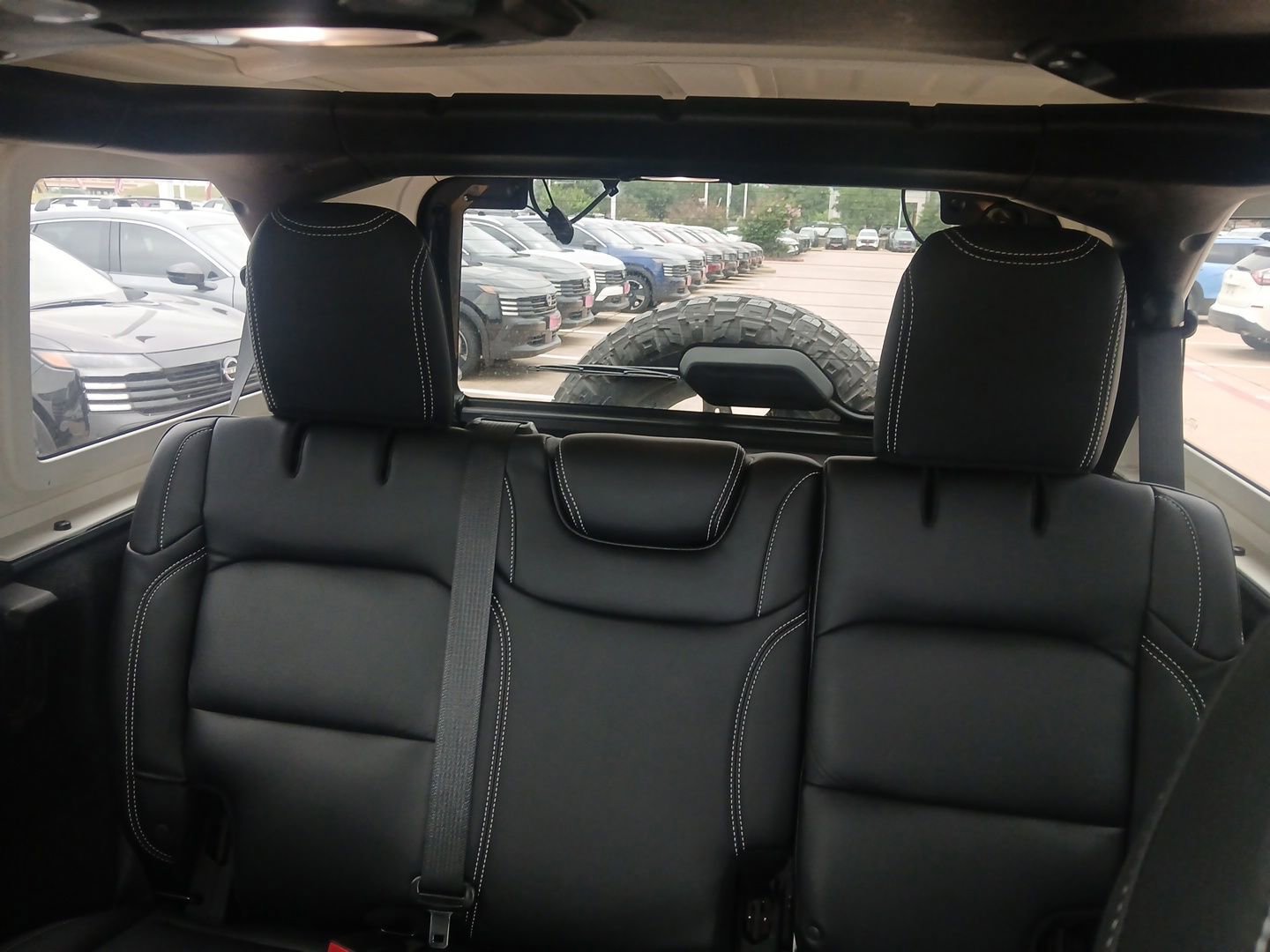 Used 2018 Jeep Wrangler Unlimited Sport S AWD/4WD image 18