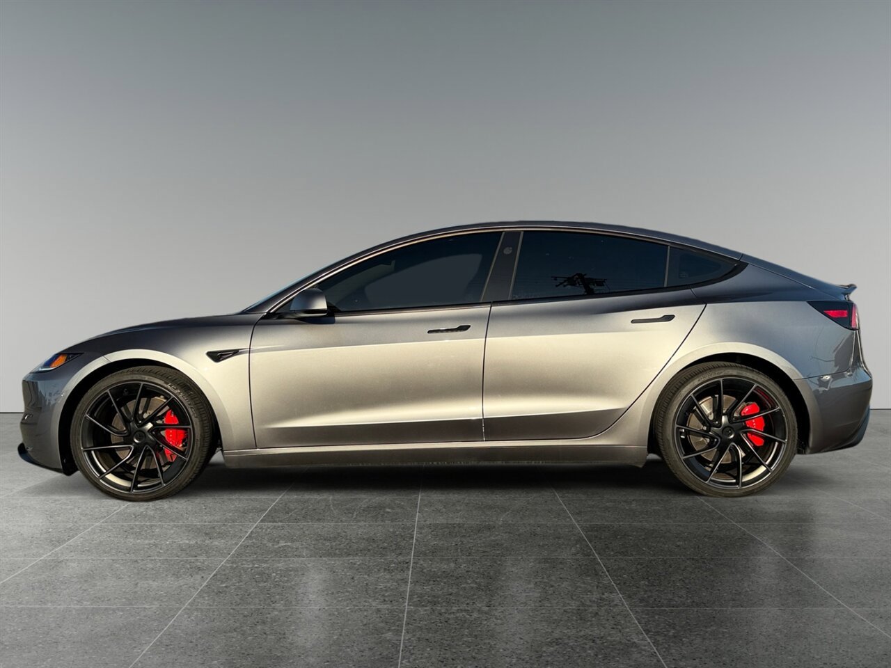Used 2025 Tesla Model 3 Performance AWD/4WD image 2
