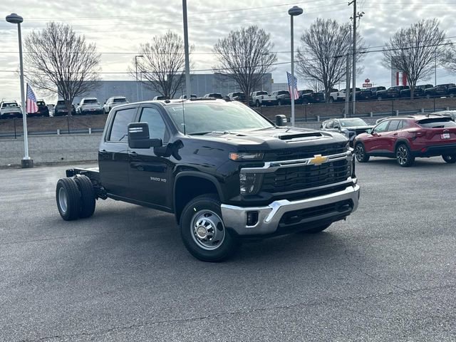 New 2026 Chevrolet Silverado 3500 LT video 2
