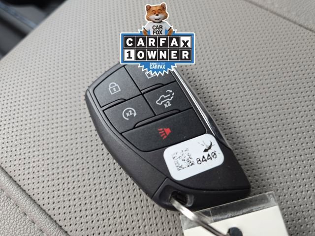 Used 2023 GMC Sierra 1500 SLT w/ SLT Convenience Package image 28