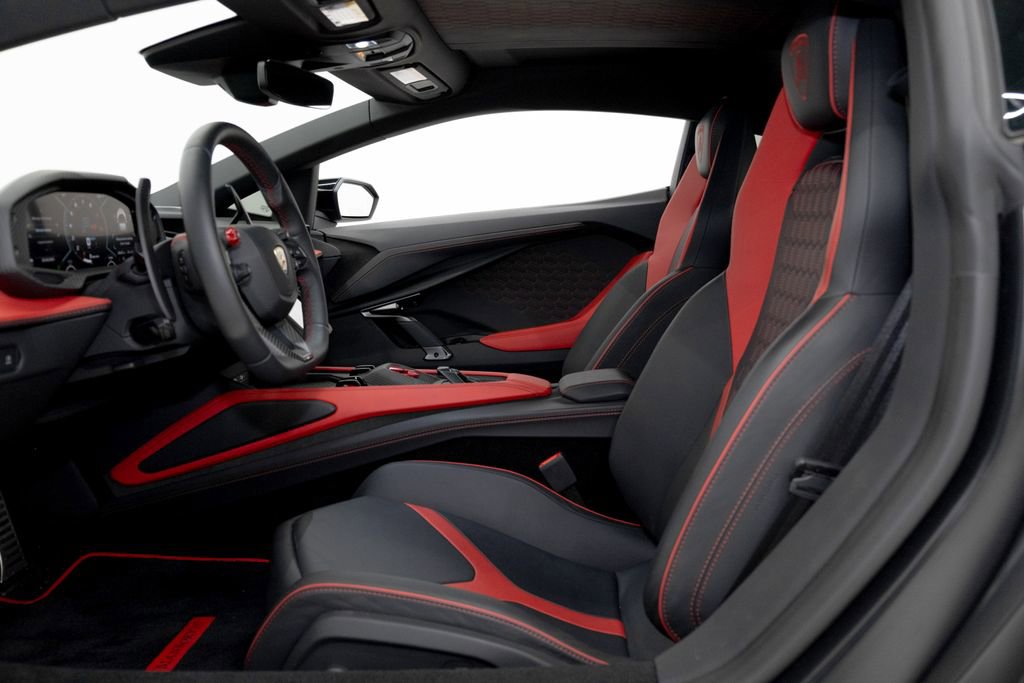 Used 2024 Lamborghini Revuelto image 51