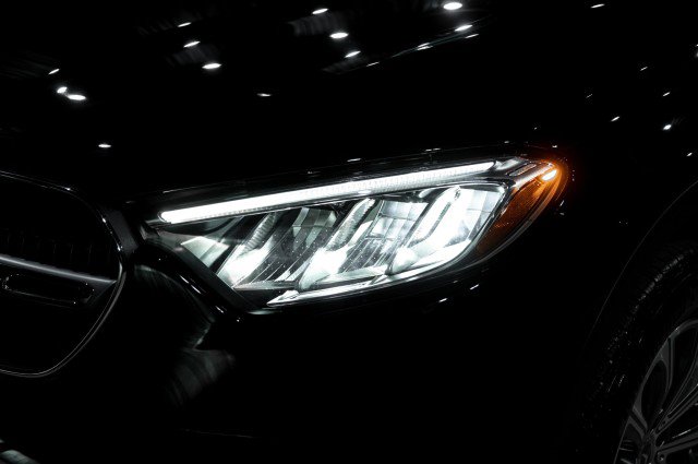 Certified 2026 Mercedes-Benz GLC 300 image 8