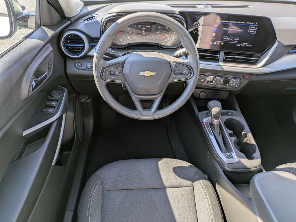 New 2026 Chevrolet Trax LS w/ Driver Confidence Package image 16