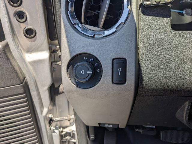 Used 2016 Ford F250 Lariat w/ Lariat Ultimate Package AWD/4WD image 28
