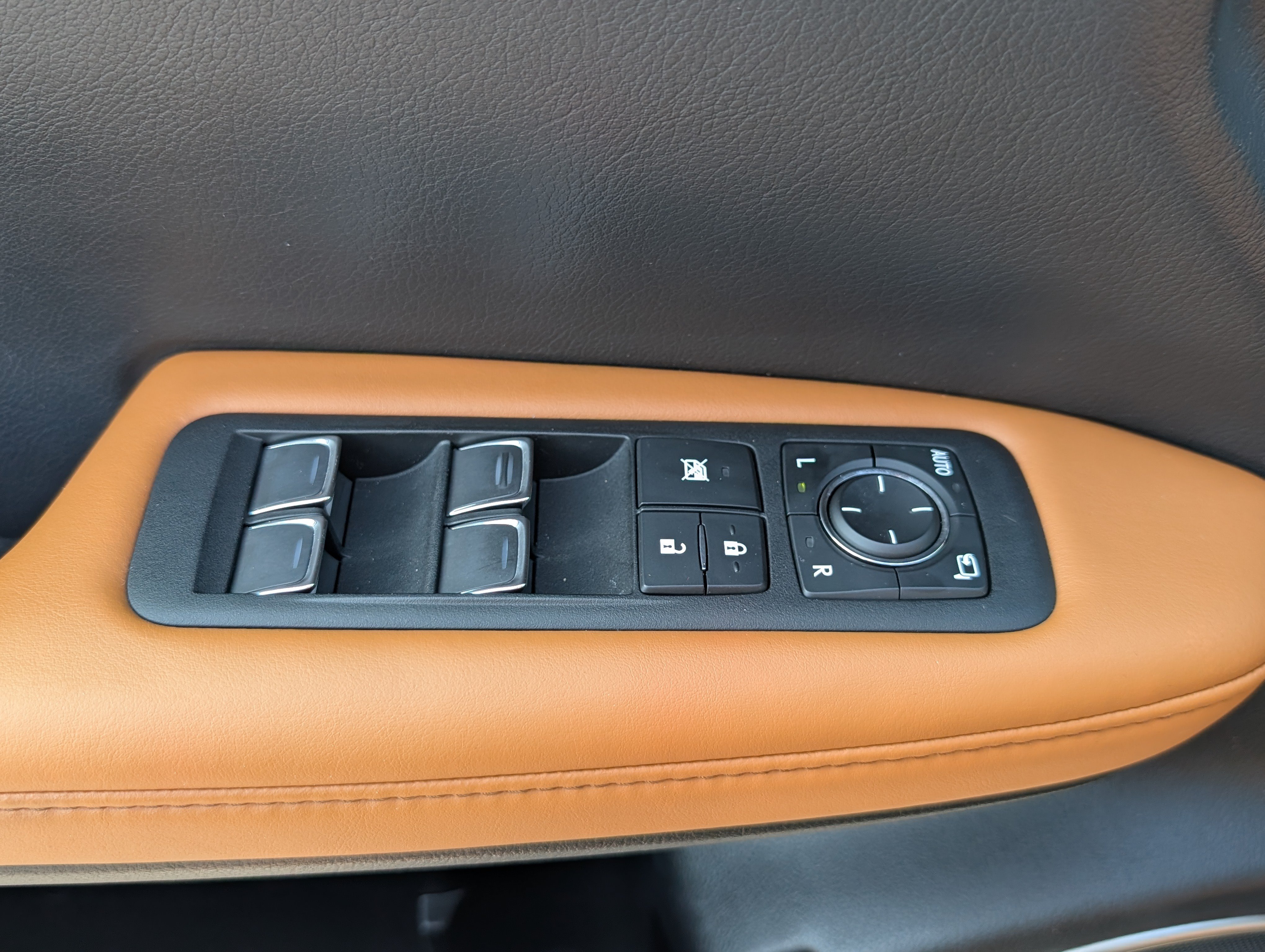Used 2021 Lexus RX 350 FWD w/ Premium Package image 20