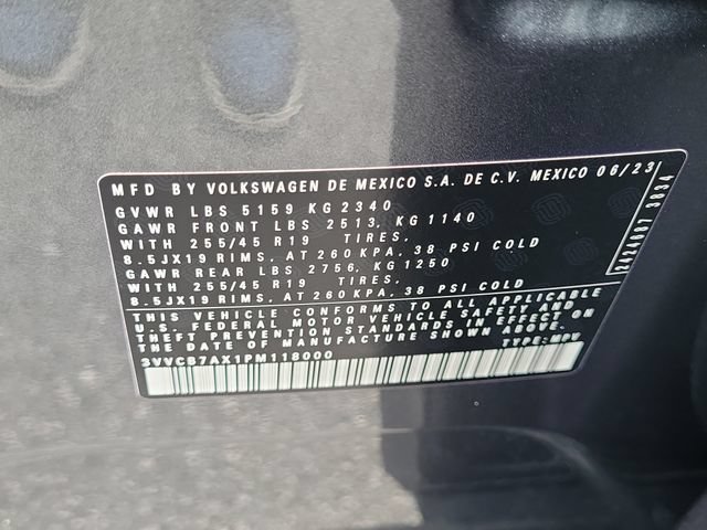 Certified 2023 Volkswagen Tiguan SE R-Line FWD image 29