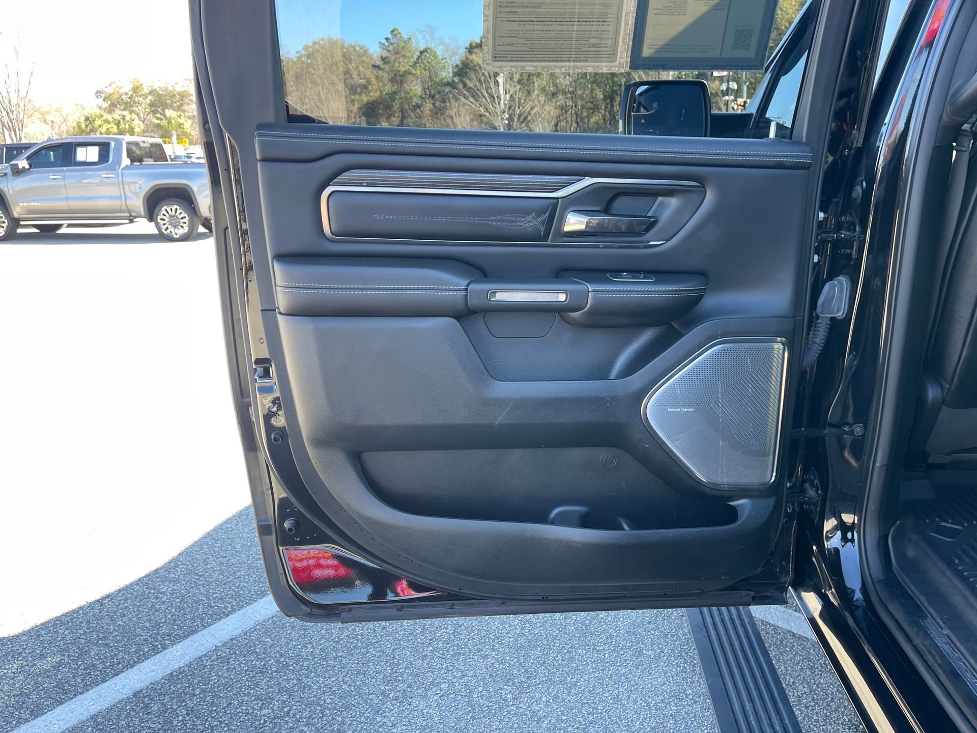 Used 2021 RAM 1500 Limited w/ Night Edition image 20