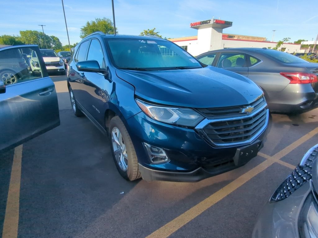 Used 2020 Chevrolet Equinox LT FWD image 3
