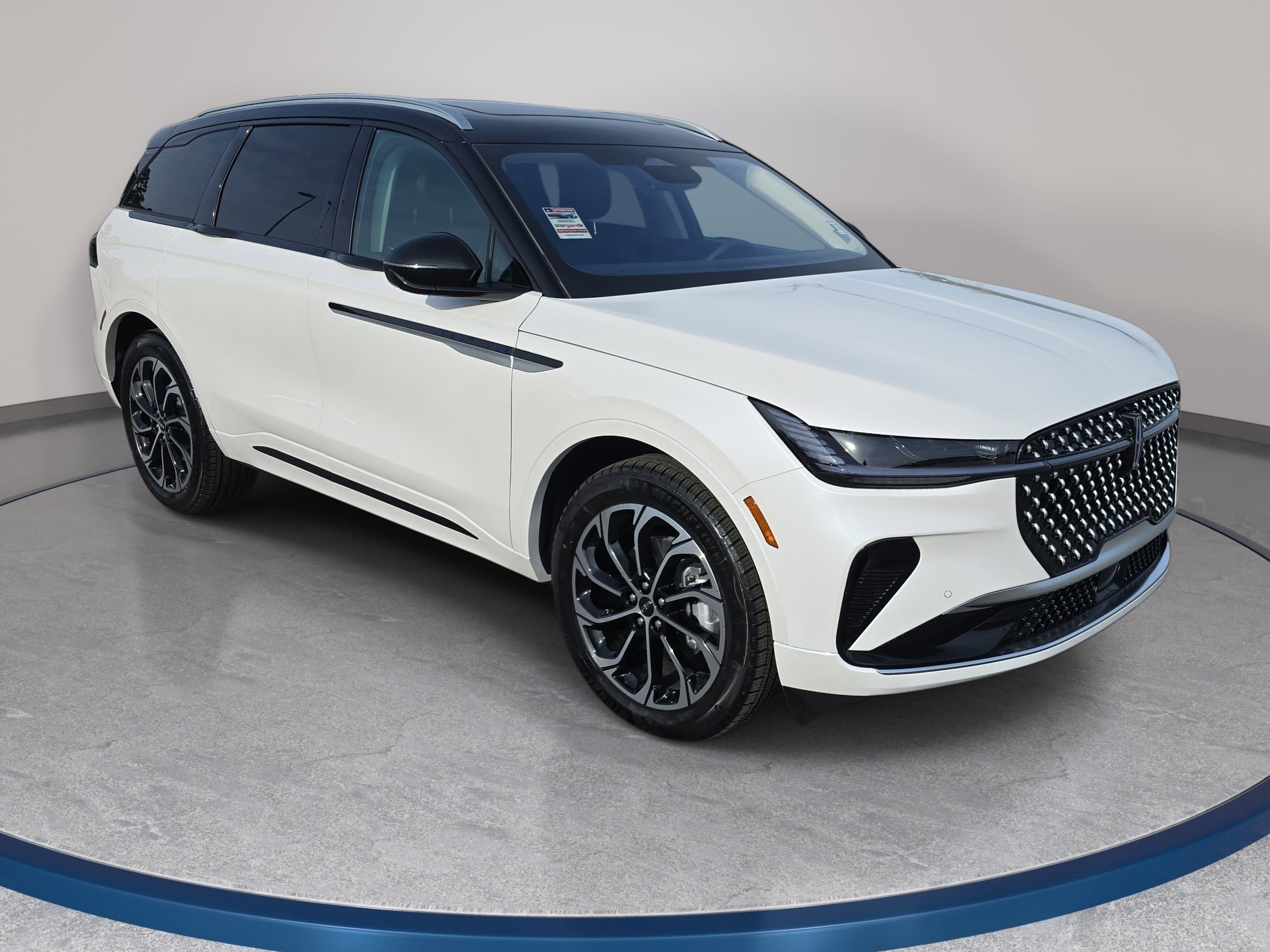 New 2026 Lincoln Nautilus Reserve AWD/4WD image 3
