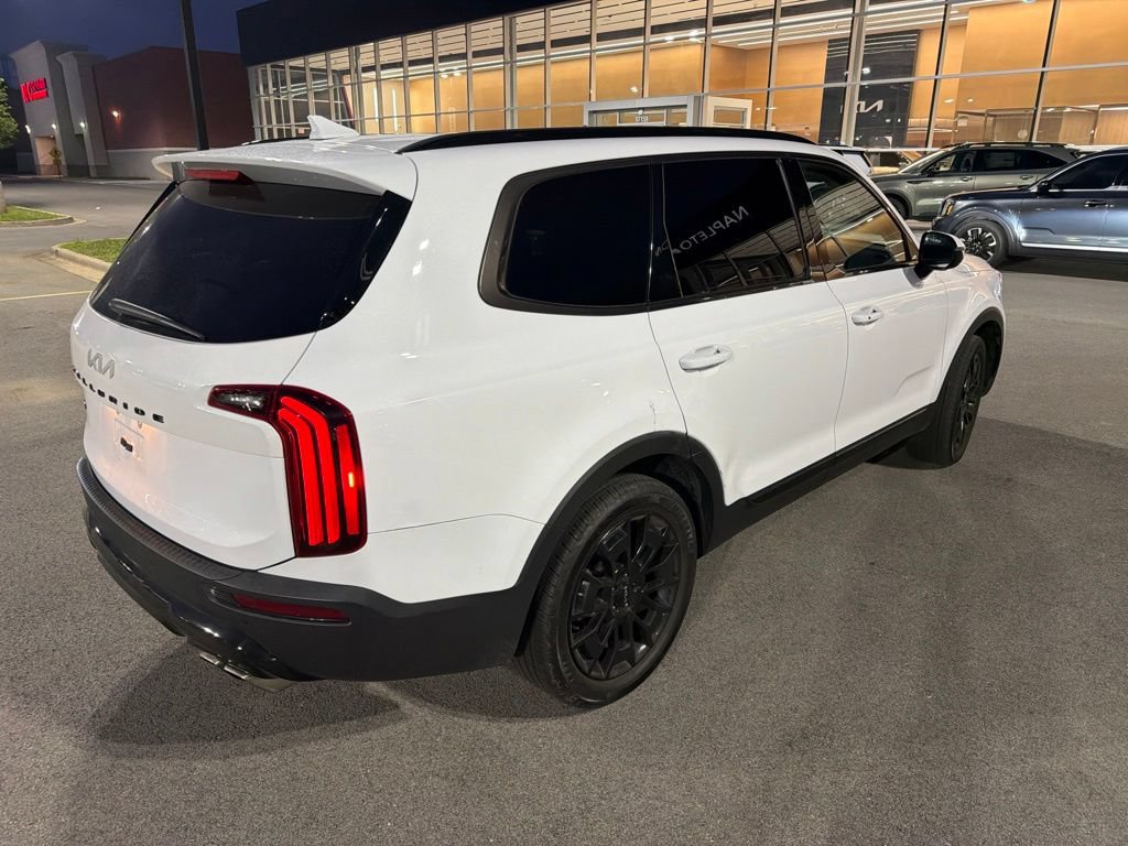 Used 2022 Kia Telluride SX w/ SX Prestige Package AWD/4WD image 4