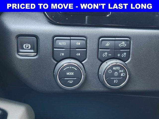 Used 2025 Chevrolet Silverado 1500 ZR2 w/ Technology Package image 24