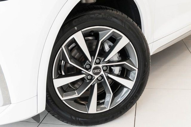 Used 2022 Audi Q5 2.0T Premium Plus image 2