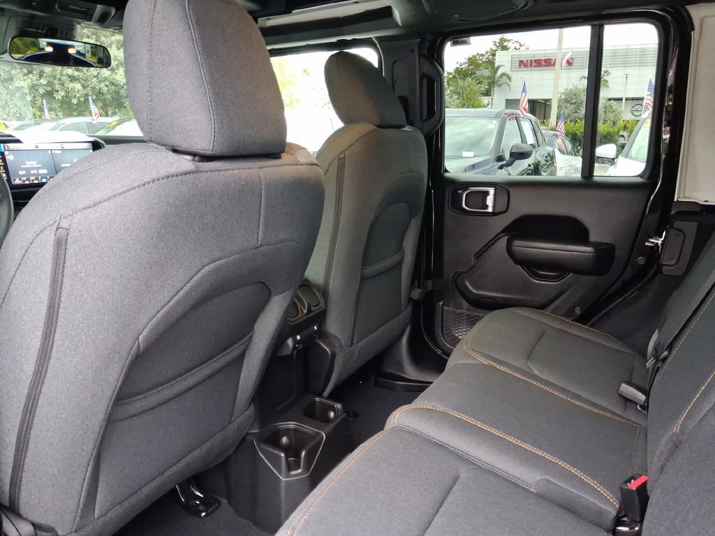 Used 2026 Jeep Wrangler Unlimited Sport AWD/4WD image 13
