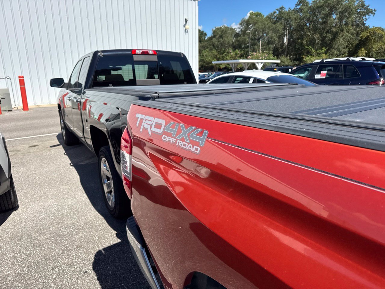 Used 2017 Toyota Tundra SR5 AWD/4WD image 9