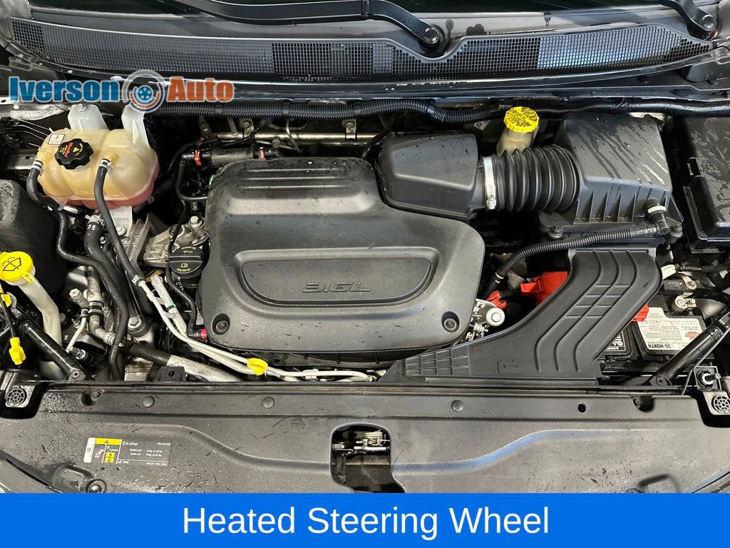 Used 2020 Chrysler Pacifica Touring-L FWD image 13
