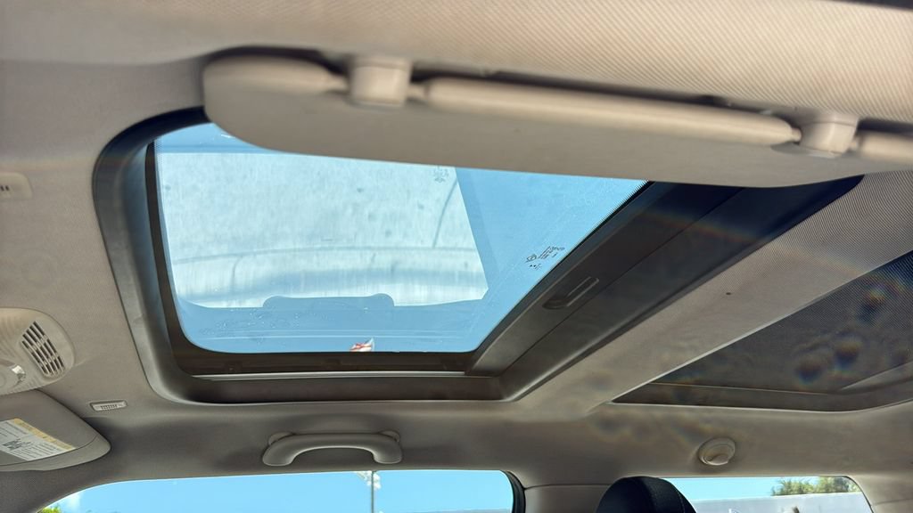 Used 2019 MINI Cooper 2-Door Hardtop FWD image 36