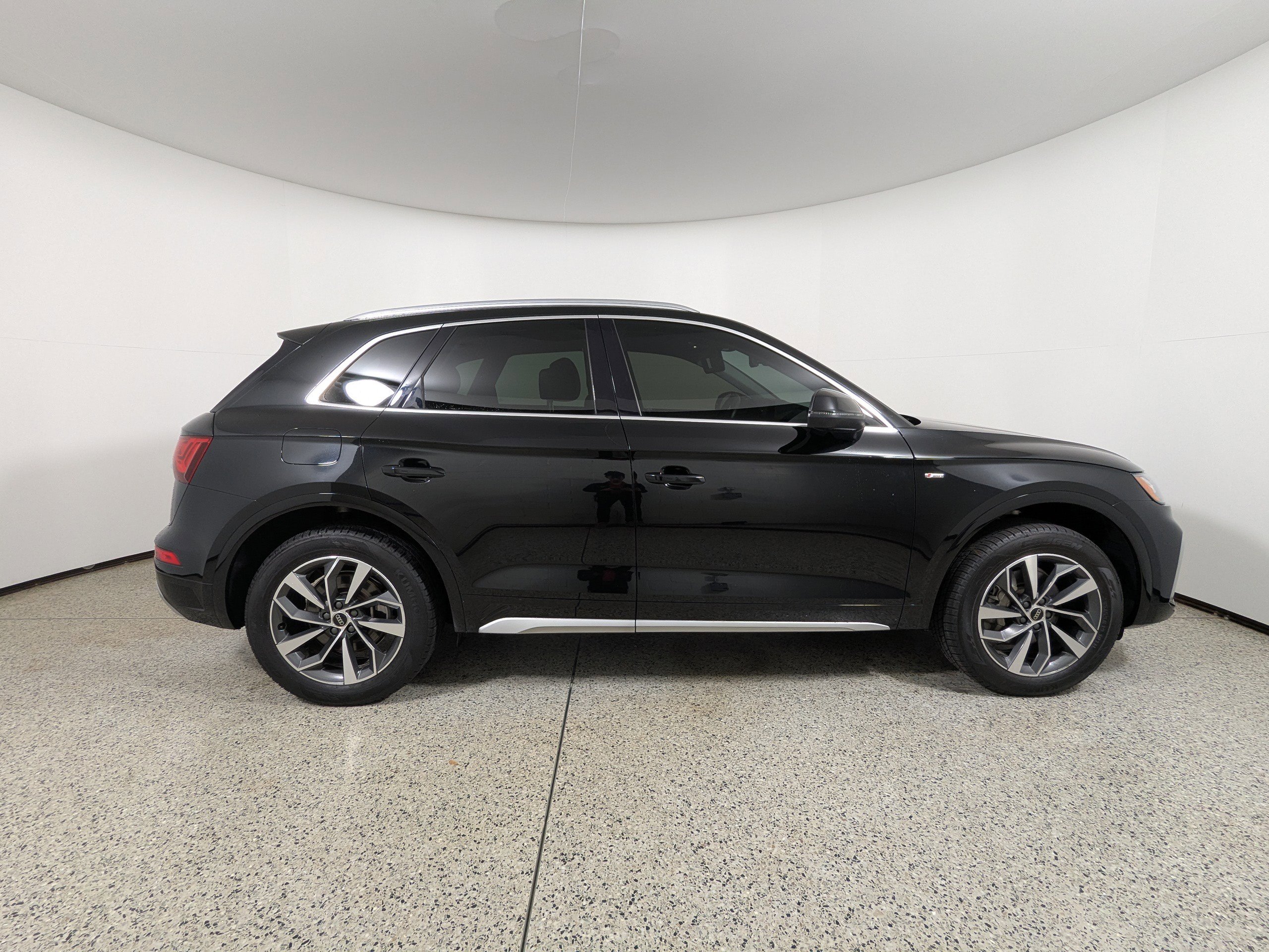 Certified 2023 Audi Q5 2.0T Premium Plus w/ Premium Plus Package image 8