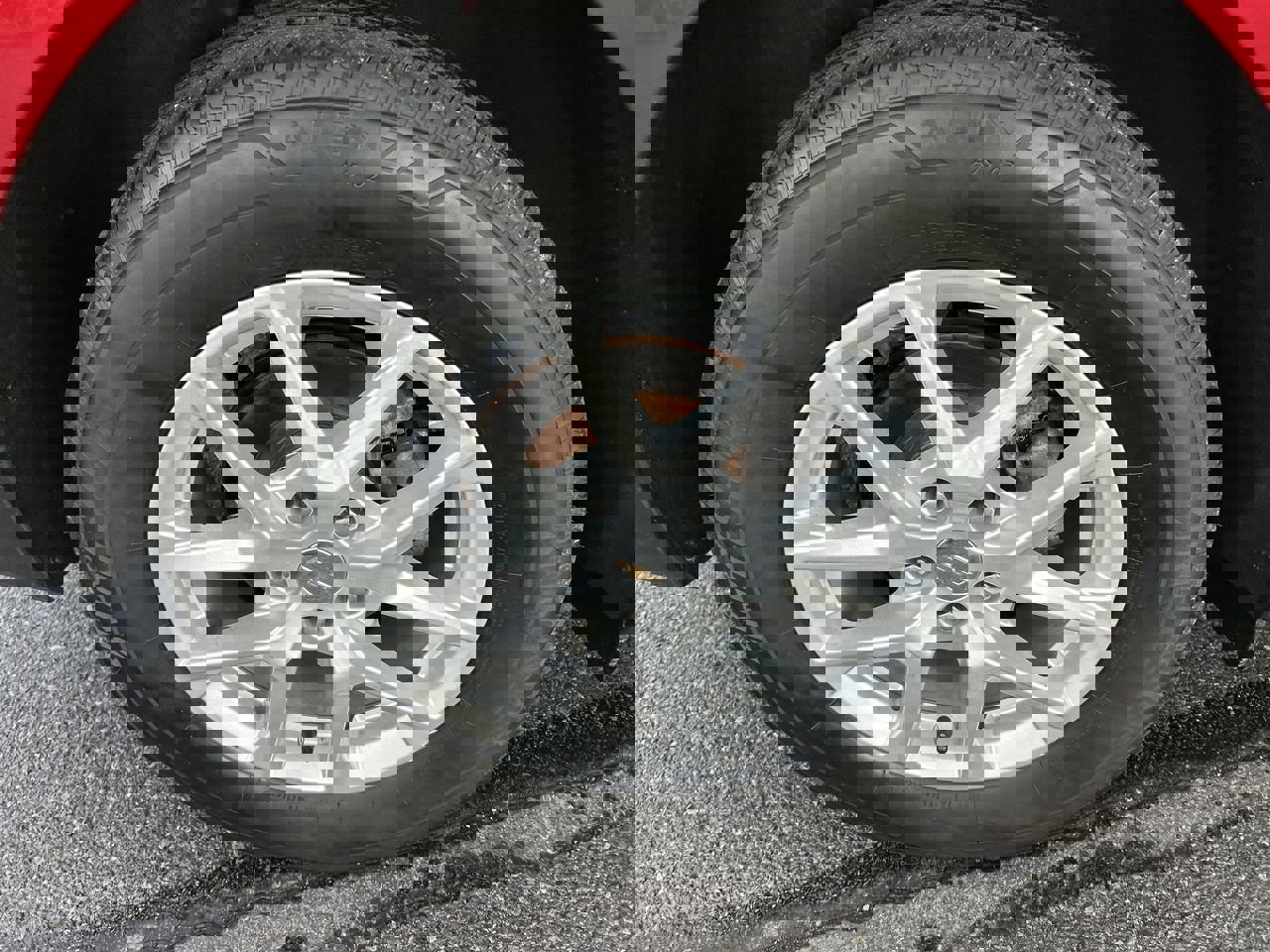 Used 2024 Chevrolet Equinox LT image 9