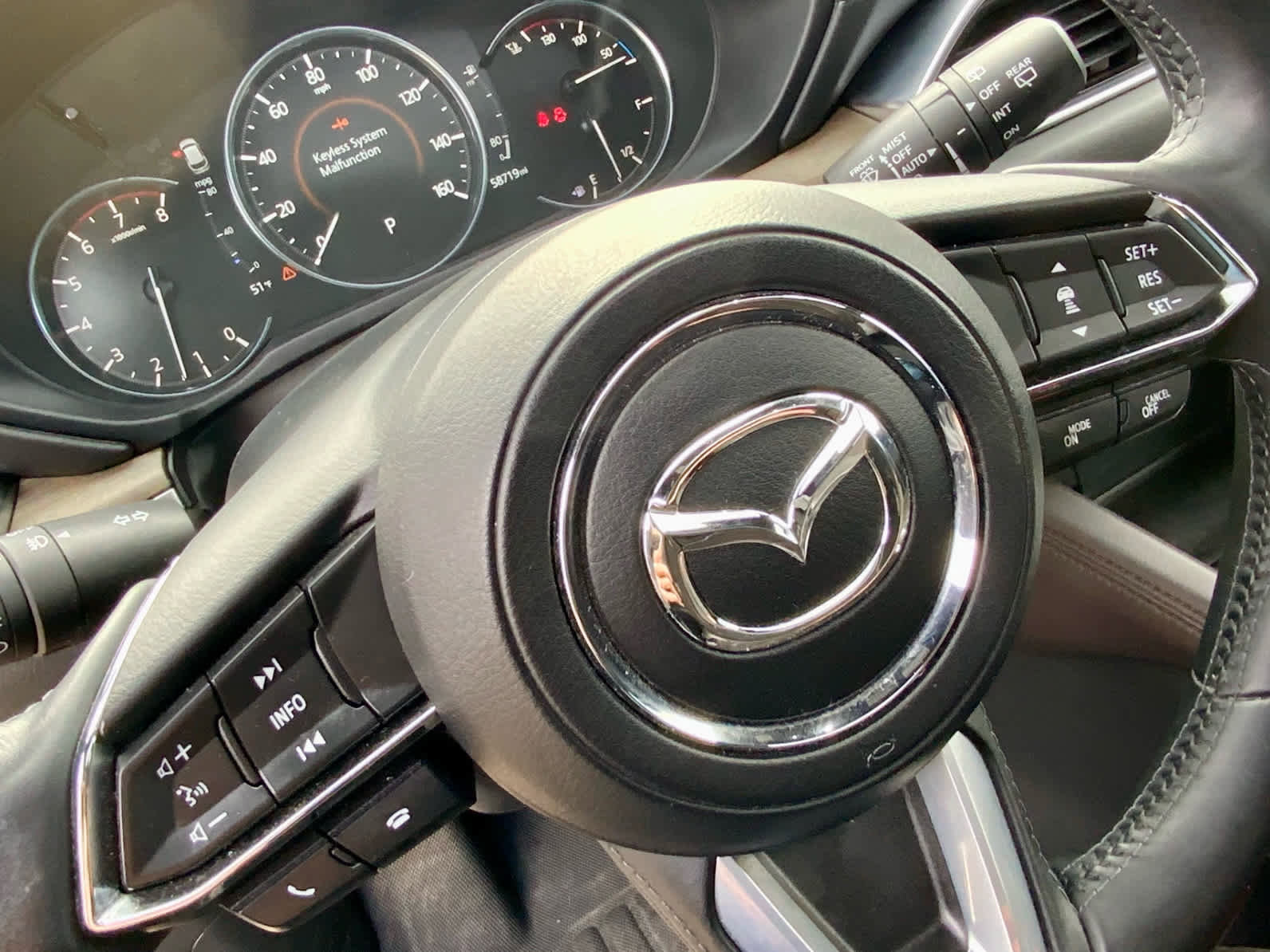 Used 2019 MAZDA CX-5 Signature image 39
