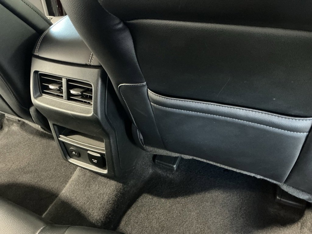 Used 2024 Ford Edge Titanium image 23